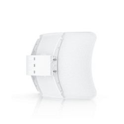 Ubiquiti 5 GHz LTUÂ® client that establishes extremely long-distanc