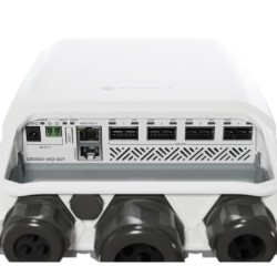 Mikrotik CRS504-4XQ-OUT switch di rete Gestito L3 Fast Ethernet [10/1