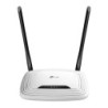 TP-Link TL-WR841N 300Mbps Wireless N Router Tr&Atilde;&yen;dl&Atilde;&cedil;s router Desk